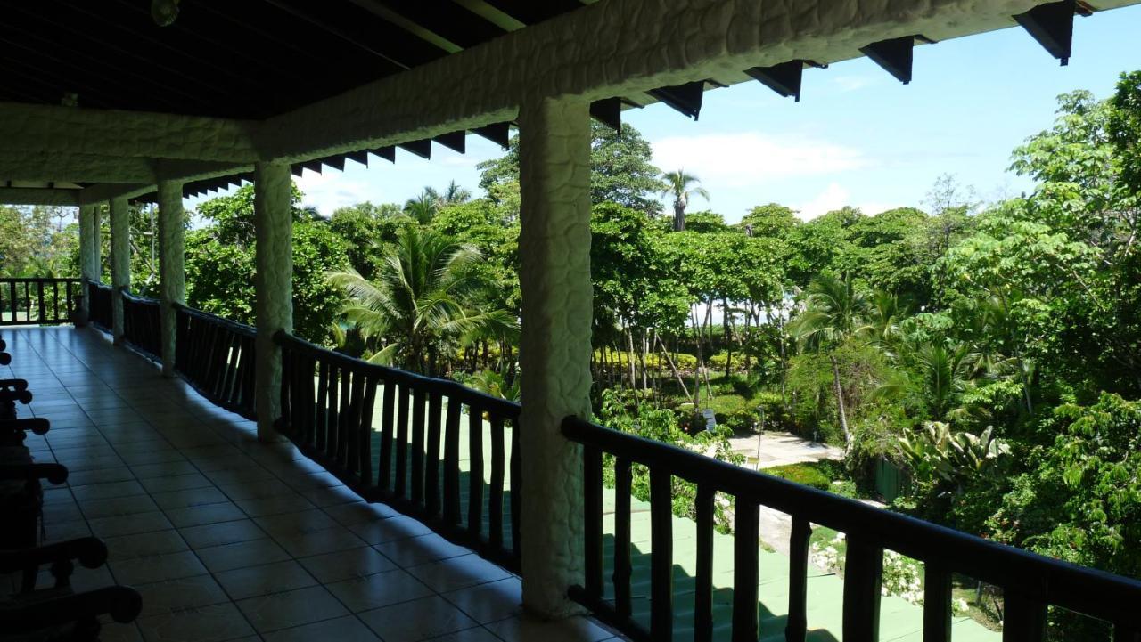 Hotel Arboleda Quepos Exterior photo